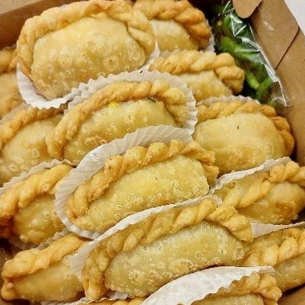 

PASTEL GORENG FROZEN RESEP SENTANA 5PCS