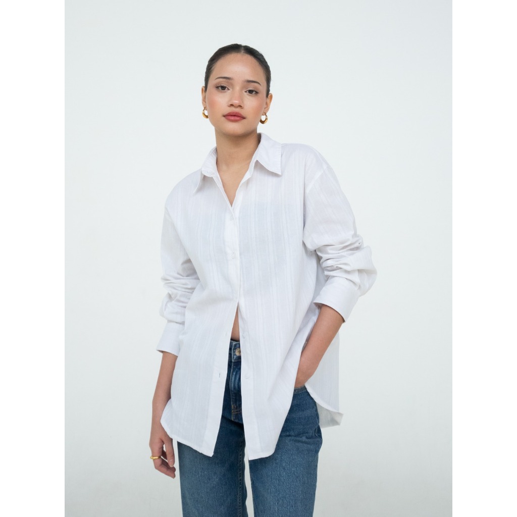 KAIAHATI - Alicia Embroidery Oversized Shirt