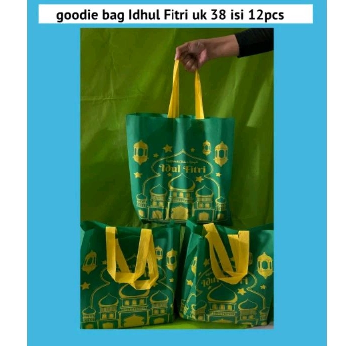 

goodie bag idul Fitri ukuran 38 /tas kain spoonbon ukuran 38 isi 12pcs