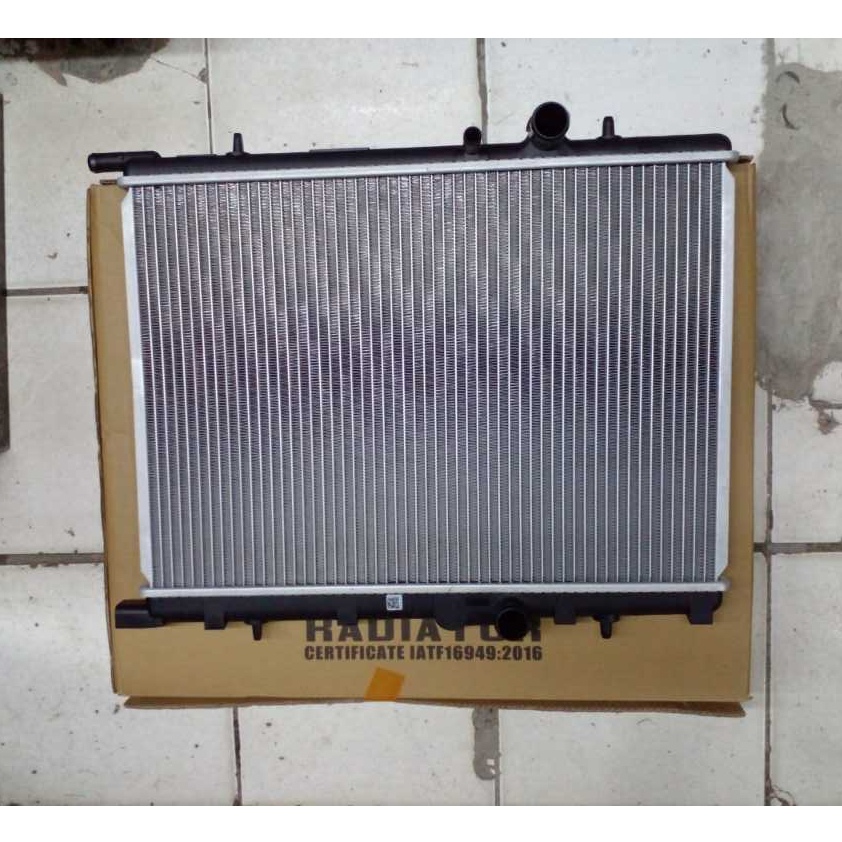 Radiator Peugeot 206 / 307 Matic Manual merk Trivindo - 4 pipa