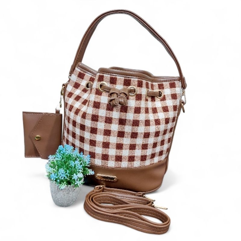 Tas selempang wanita hana dua tali model serut motif kotak kotak