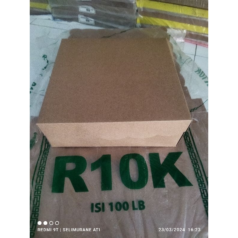 

Dus Kraft R8 R10K Coklat Tebal 350 & 310gsm Kerdus Nasi Kotak Wadah Makanan