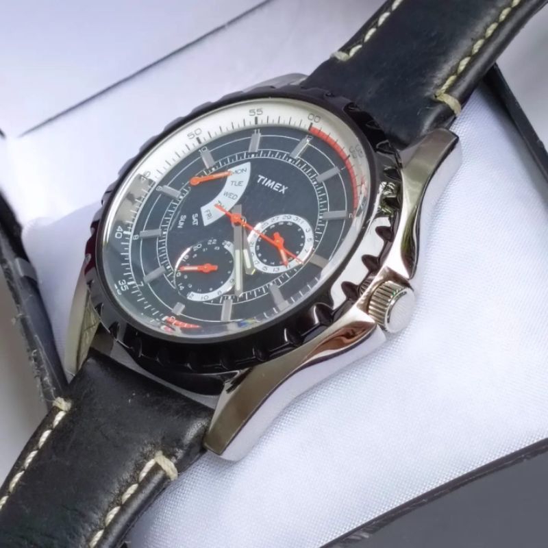 ja0482 Jam tangan TIMEX Chronograph ,daydate