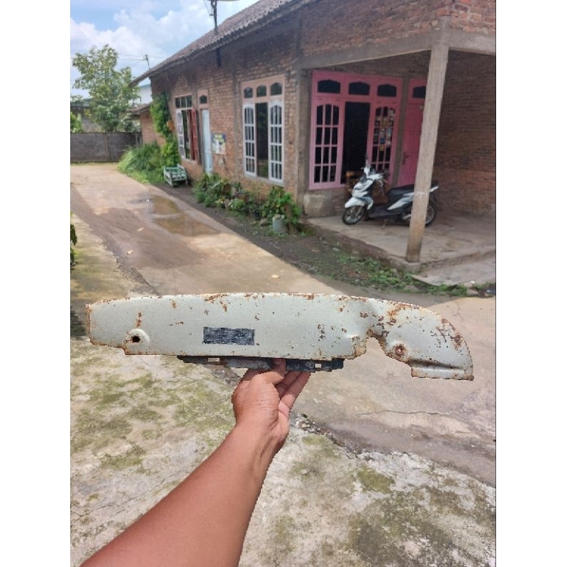 Tutup Rantai Rante Ketengkas Yamaha RS100 RS125 Bagian Atas Original