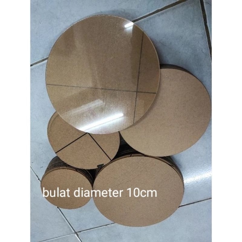 

akrilik bulat diameter 10 cm