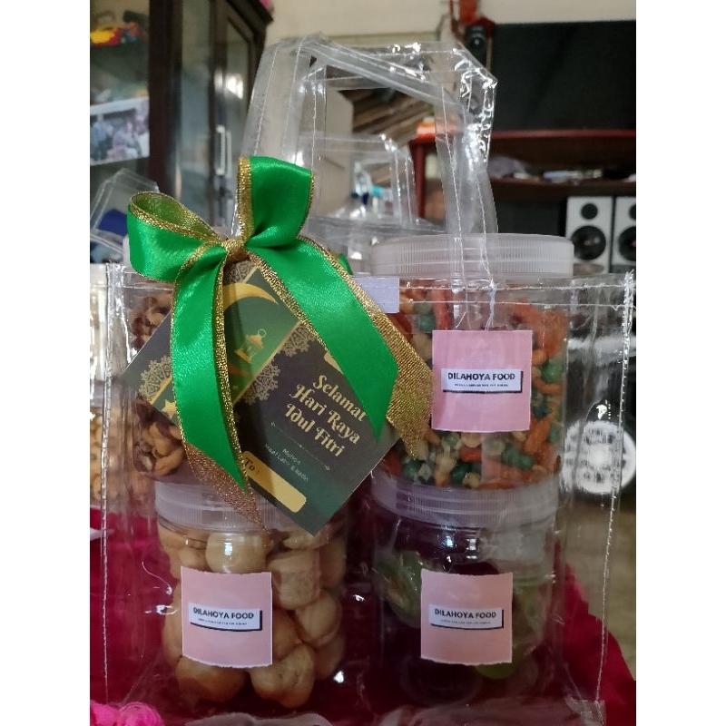 

PAKET HAMPERS LEBARAN PARCEL LEBARAN KUE KERING KUE KILOAN HAMPERS SNACK TOPLES