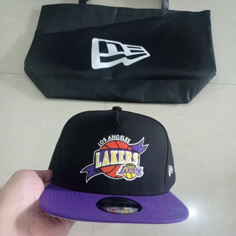 topi new era 9fifty Lakers size Medium Large hitam ungu original