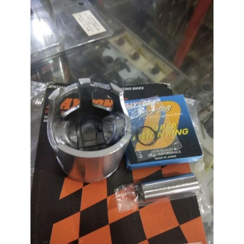 Original Daytona Piston Racing Daytona Japan yamaha RX King RXk Rxking 135 RXK NOS STD OS25 os 25 os