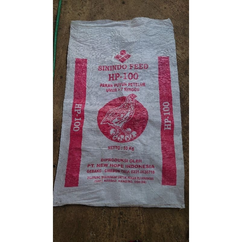 Karung Bekas pakan