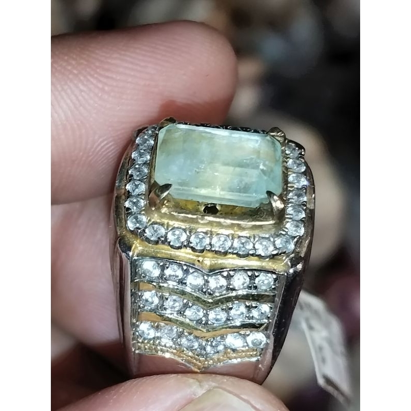 Batu jamrud colombia natural