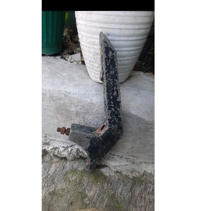 tiang ban serep vespa super sprint