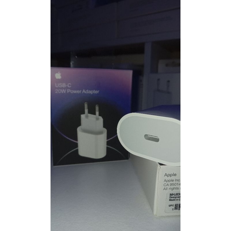 adapter/batok charger USB C Iphone 20W ORIGINAL