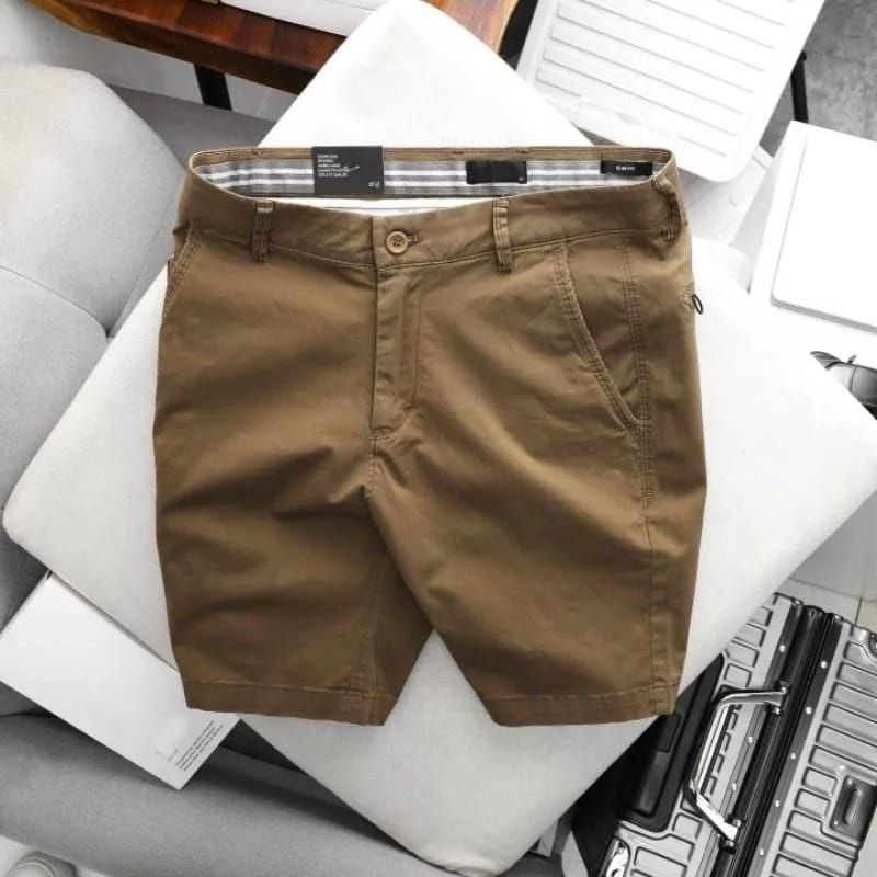 CELANA CHINOS PENDEK PRIA/CELANA CHINOS PENDEK PRIA PREMIUM