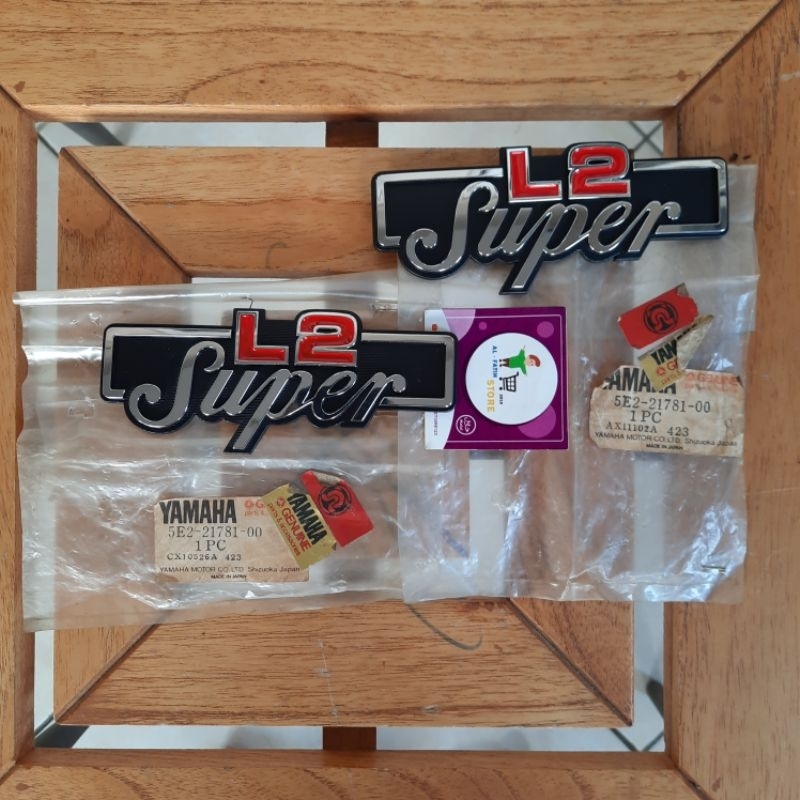 Emblem Logo Tutup Samping Box Bok Aki Yamaha L2 S L2 Super L2SN Original YGP