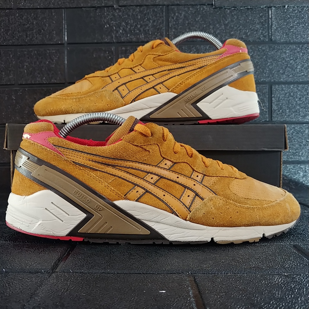 Sepatu Asics Gel Sight Wheat Sample ( Size 44 )