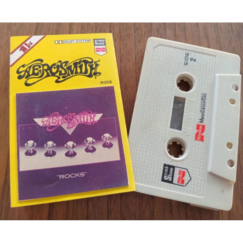 Kaset Aerosmith Album ROCKS