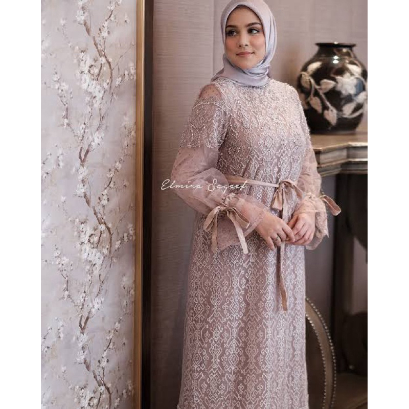 ELMIRA SAGEEF DRESS PRELOVED Rihanna