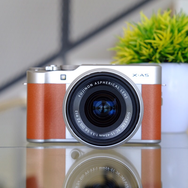 FUJIFILM XA5 KIT 15-45MM Body Only Second Bekas