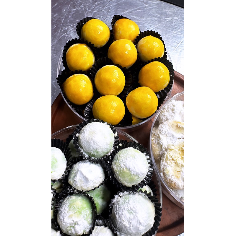 

Kue lebaran toples 600ml