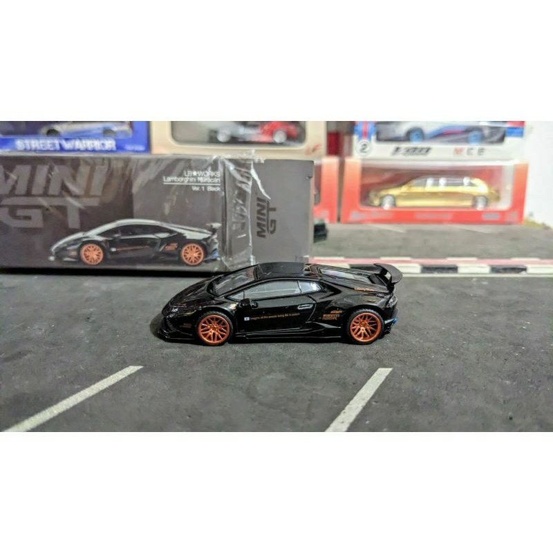 Diecast Mini gt LBWK Lamborghini Huracan ver 1 black no 234 1:64