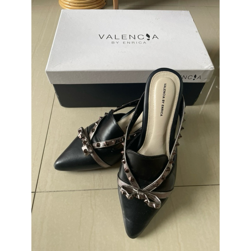 SEPATU VALENCIA BY ENRICA PRELOVED SZ 37