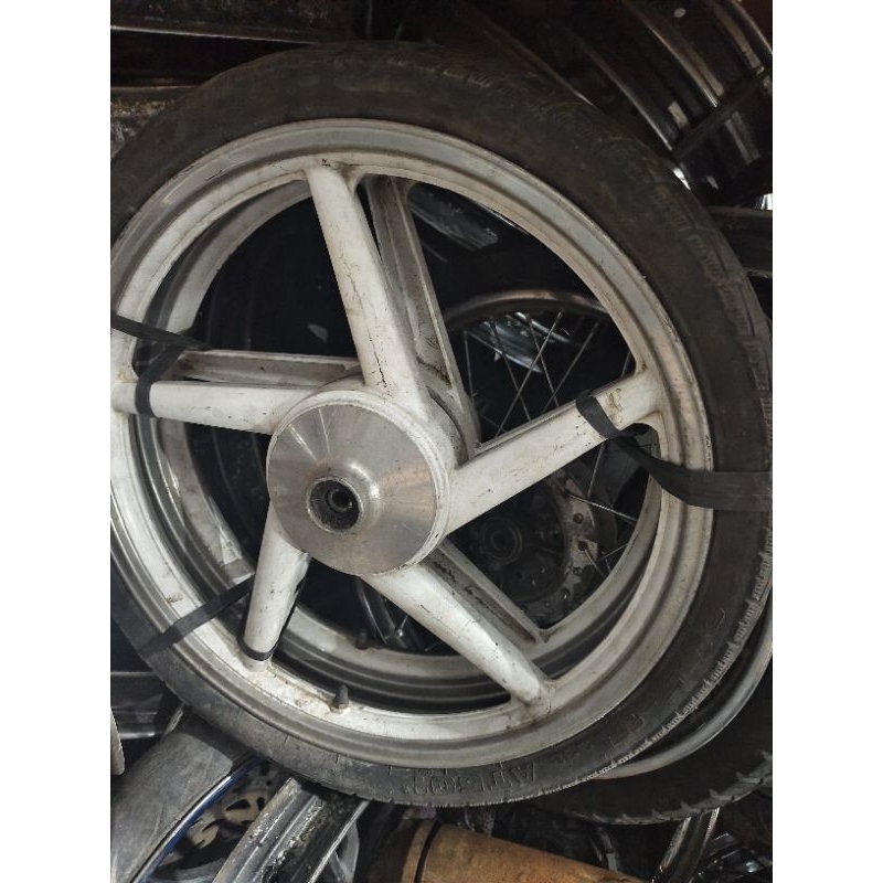 velg resing  yamaha alfa, yamaha 75 , yamaha 80, foz 1 depan tromol