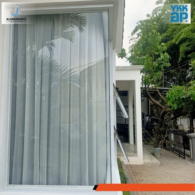Jendela Sudut Alumunium YKK