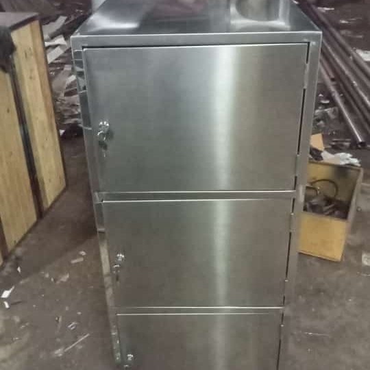 Lemari dokument / lemari multifungsi