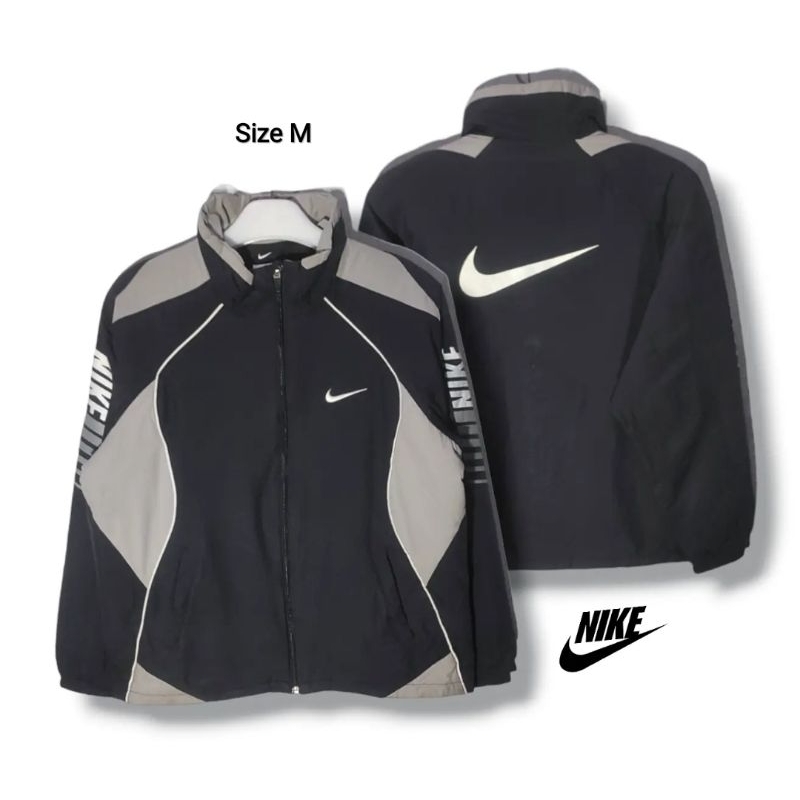 NIKE Big Swoosh Running Sport Jacket Black Size tag M fit L Women (P61xL53) jaket olahraga