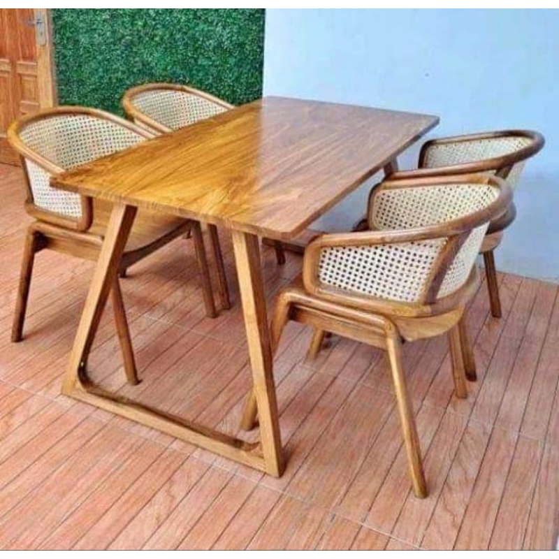 SET MEJA MAKAN CAFE ROTAN CLEOPTRA KAYU JATI | KURSI CAFE CLEOPATRA KAYU JATI | SET MEJA MAKAN CAFE 