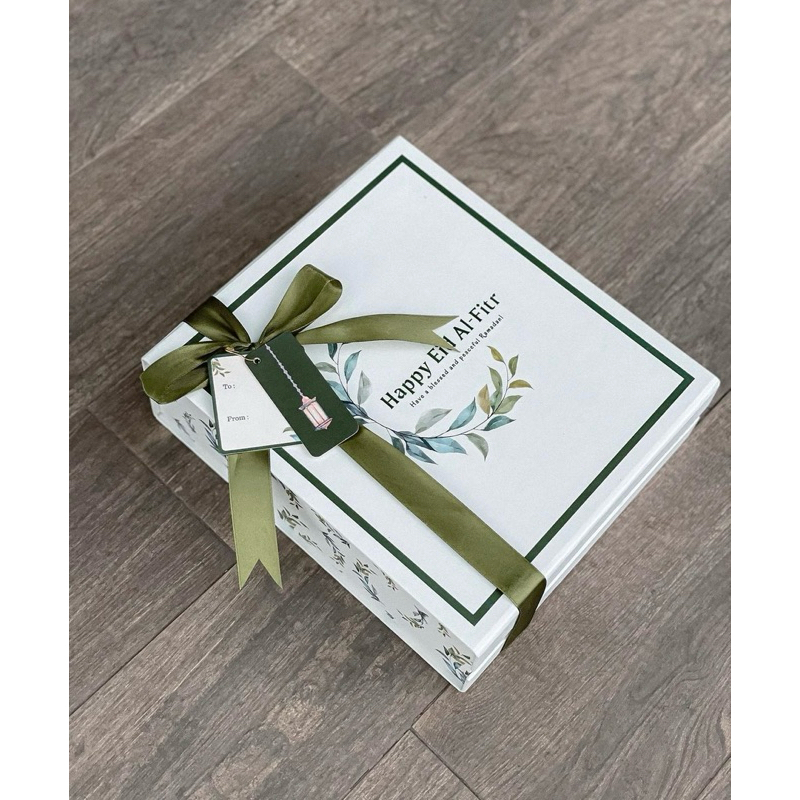 

BOX HAMPERS LEBARAN
