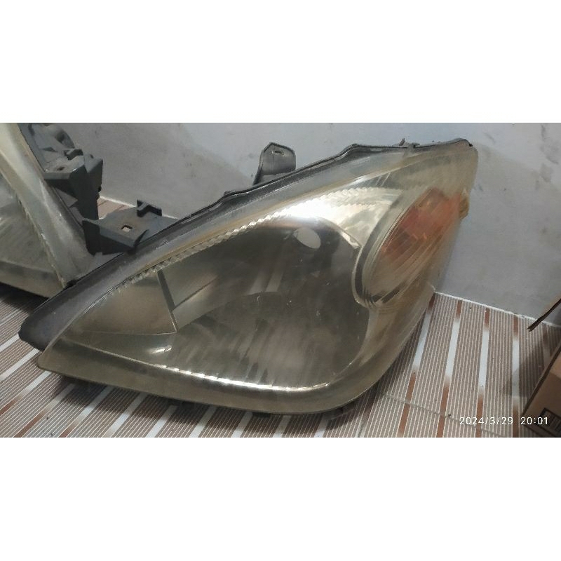 headlamp avanza s vvti 2010