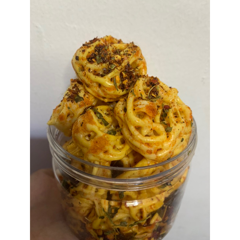 

Kerupuk Rafael Pedas daun jeruk toples 400ml