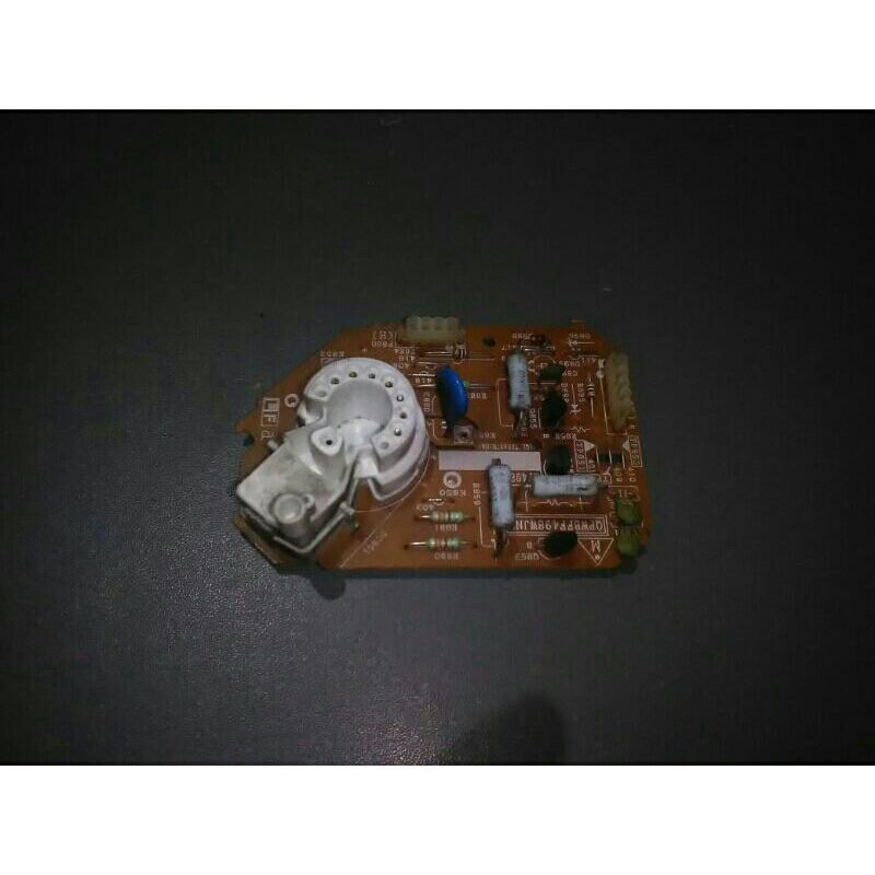 rgb tv sharp 21inch slim