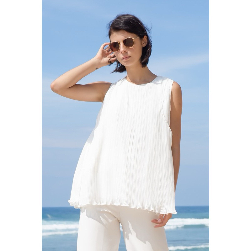 Preloved inner Jena Pleats by D’amora nursing wear