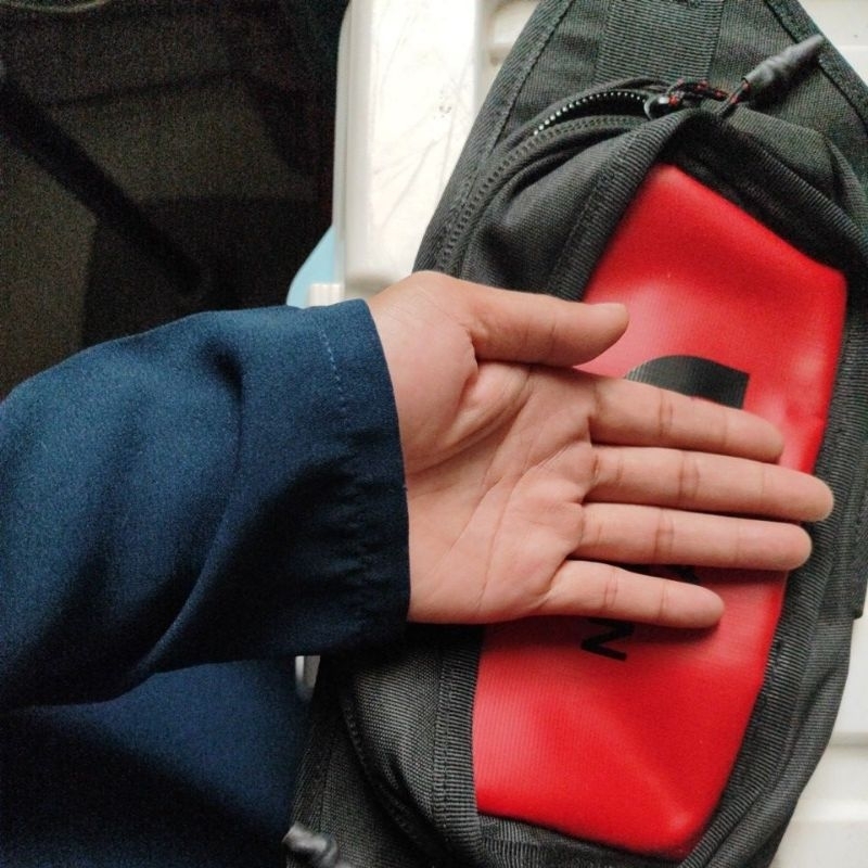 Tas pinggang Teen ef merah