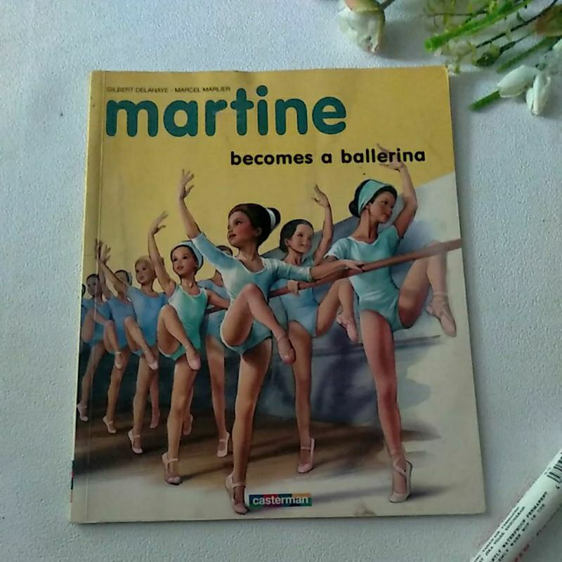 Buku cerita Martine becomes a ballerina preloved