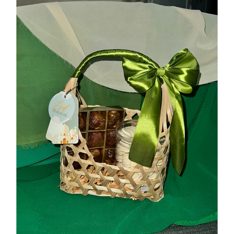 

RAMADHAN 3 Kue Sagu + Kastengel