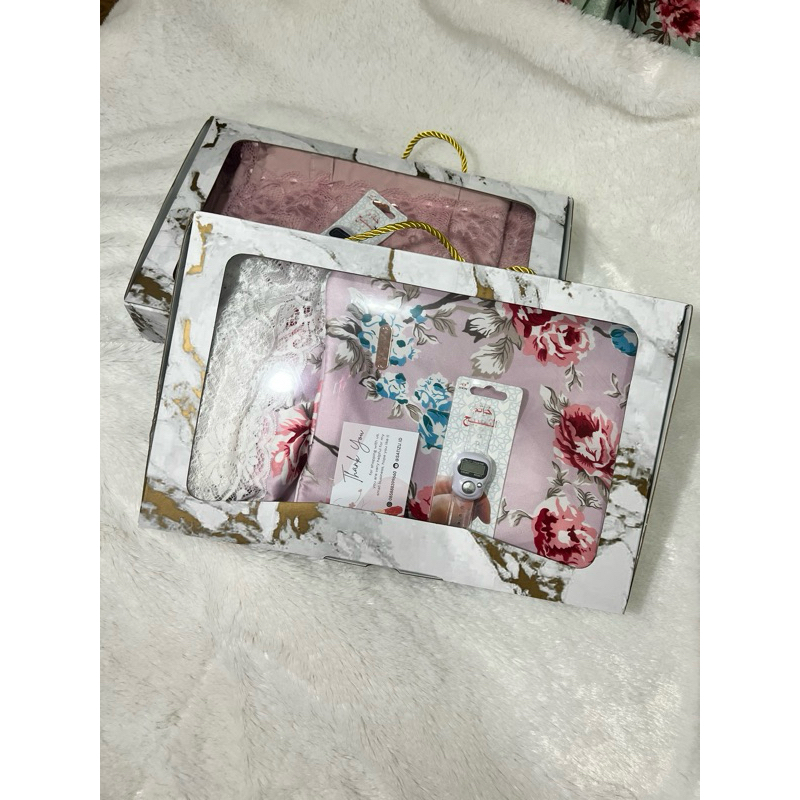 

Dus hampers paket