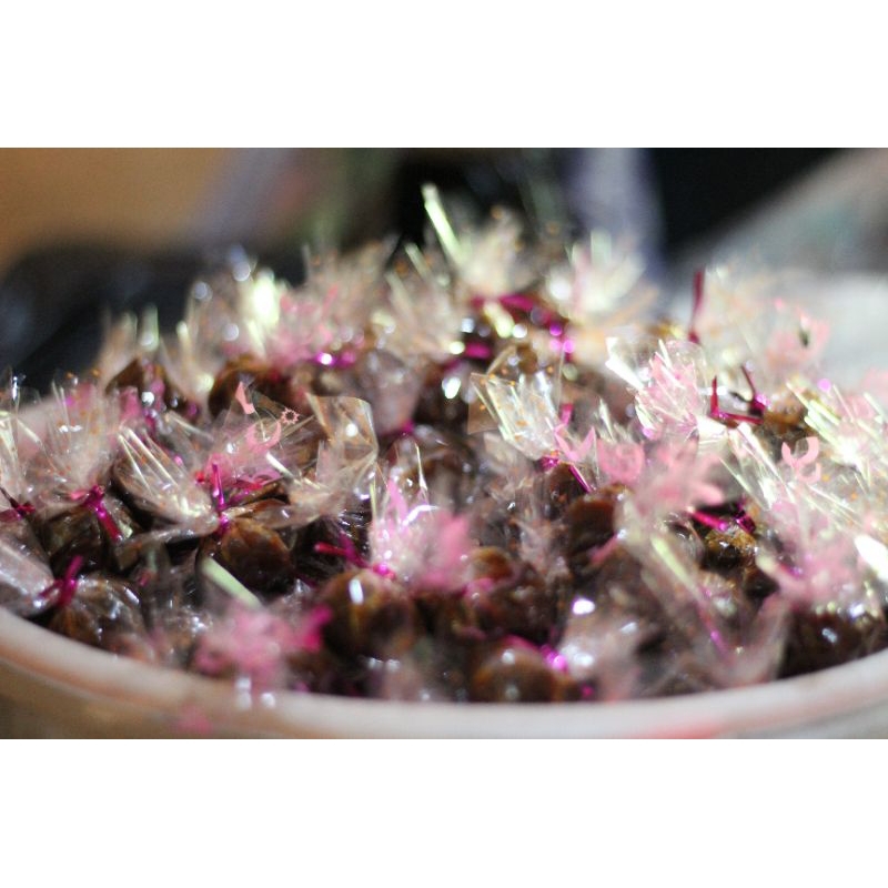 

jajanan tradisional (madu mongso, wajik kletik, dll)