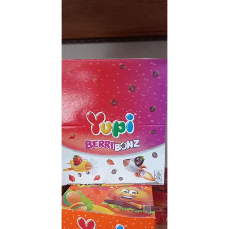 

YUPI BERRIBONZ 1KOTAK ISI 24PCS