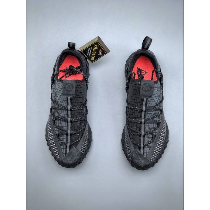 sepatu nike acg mountain fly low black