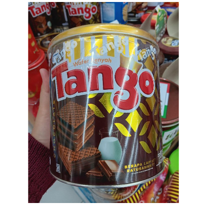 

TANGO Wafer Chocolate Kemasan Kaleng 270gr WAFER CHOCOLATE