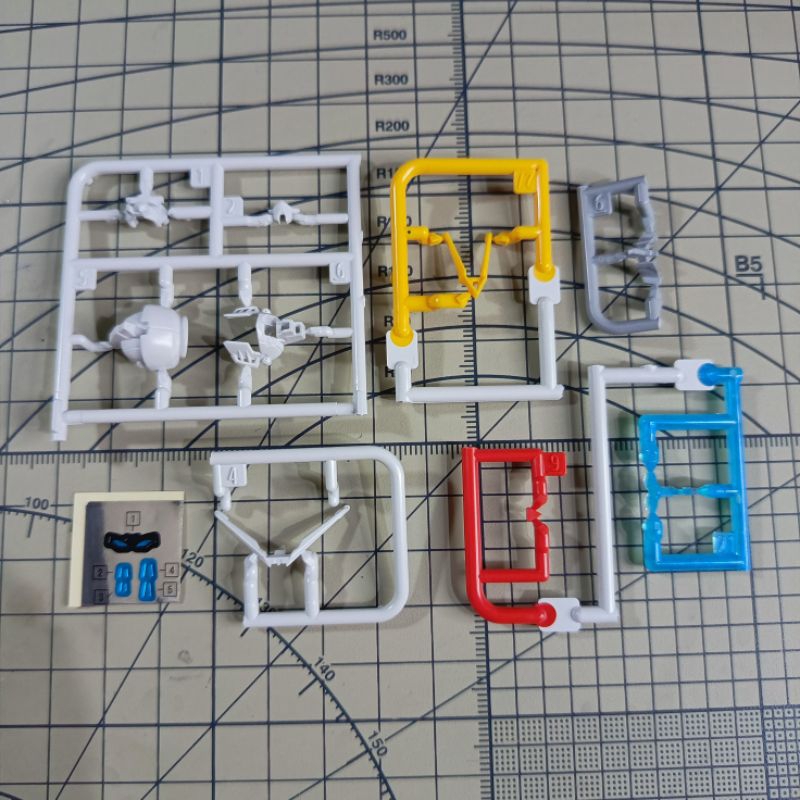 BANDAI HGCE 1/144 HG RISING FREEDOM GUNDAM PART HEAD UNIT