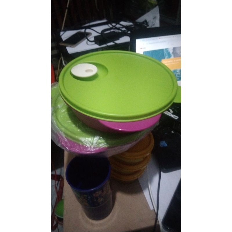 CWL TUPPERWARE