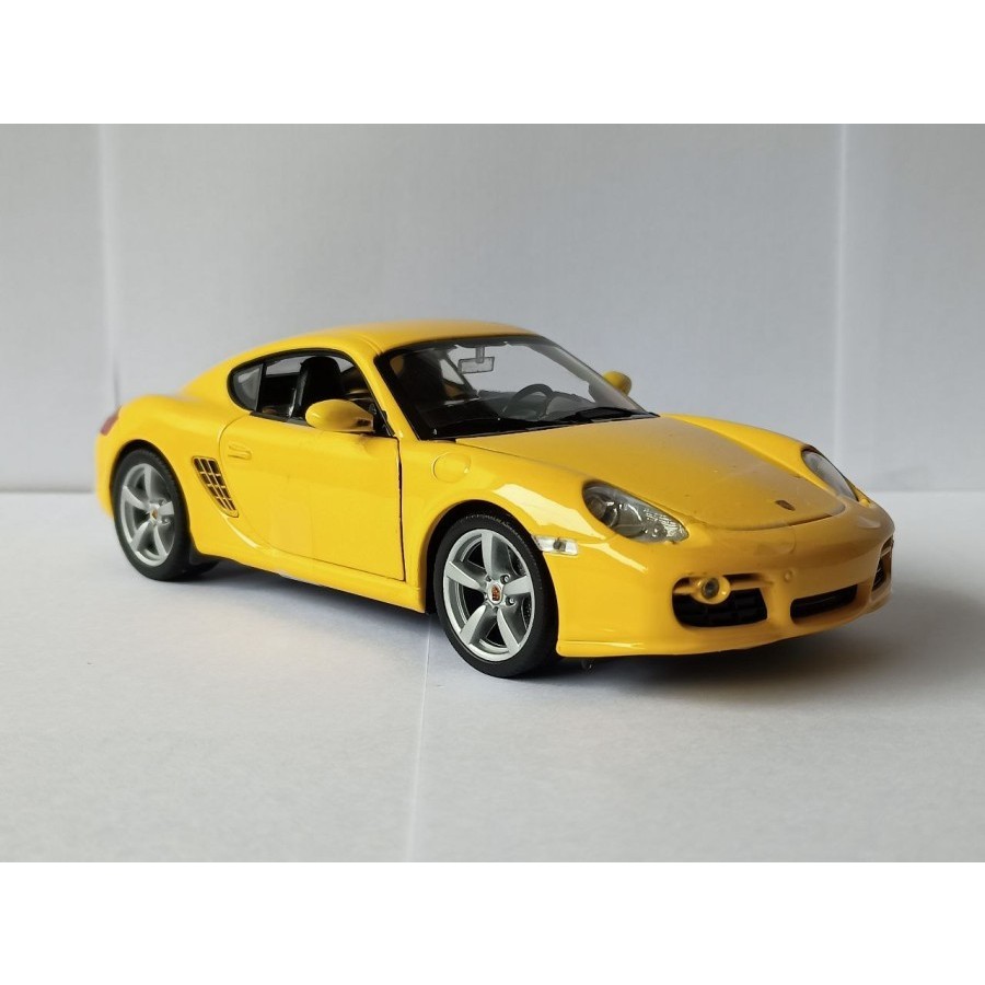 Diecast Mobil Porsche Cayman S kuning Welly 1:24 Tomica No 117 Porsche 911 Carrera Diecast mobil spo