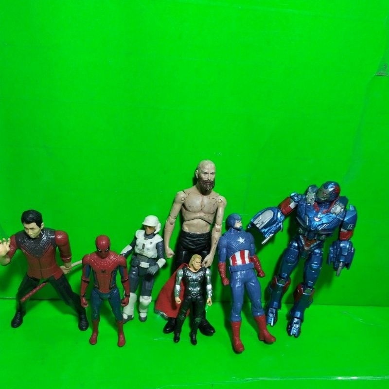 Mainan anak Preloved Marvel Legend Hasbro, Robocar Poli, pesawat mini, Karakter, animal, mobil