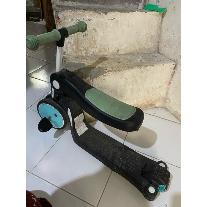 preloved (second) scooter bebehoo 5in1 scooter/bike