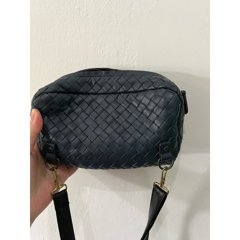 Tas mini sling bottega veneta kulit lambskin