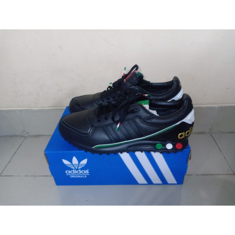 Adidas LA Trainer II Italy Black size 42 New